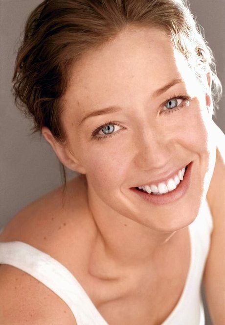 Carrie Coon exclusive star gallery