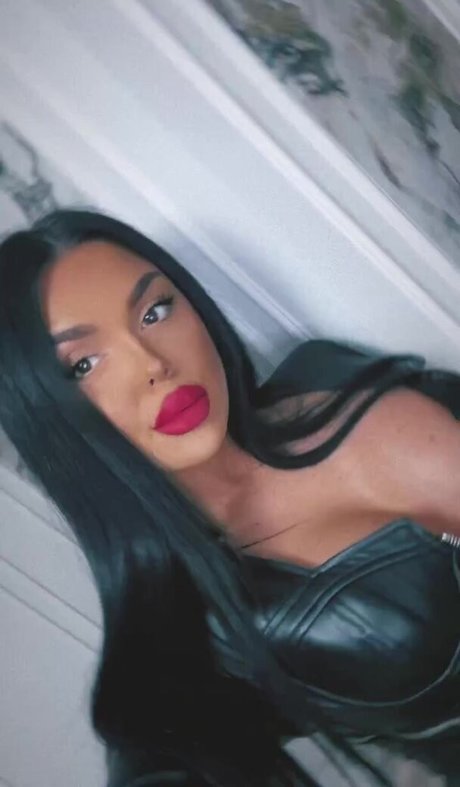 andra dumi hot pornstar photo