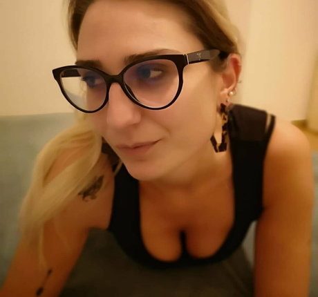 Lapatronacla nude model gallery