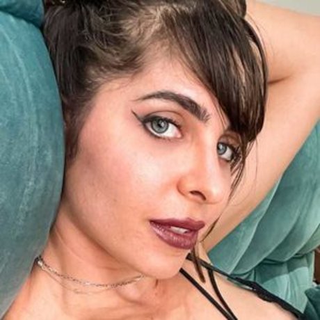 Caca Diniz star xxx galleries