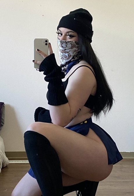 skimaskfaerie star hot photos