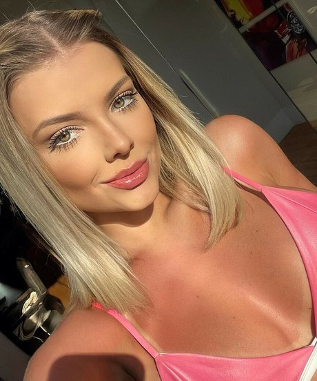 Carol Bresolin model sexy archive