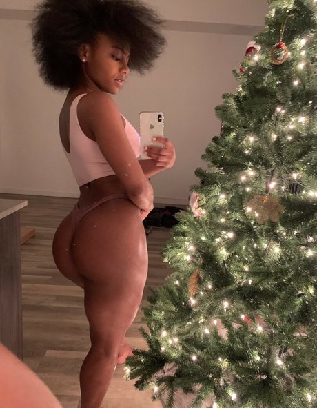 Saffronnn beautiful actress archive