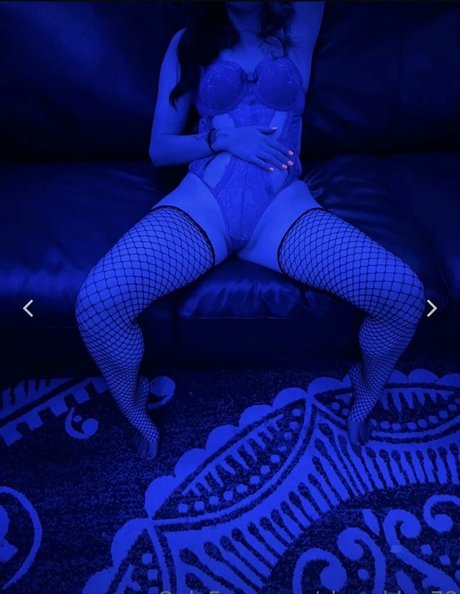 Skyye Blue pornstar sex pic
