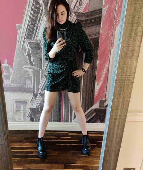 Fern Brady model beautiful images