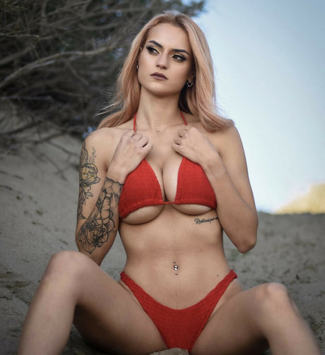 Linda Fioretti model free photos