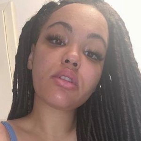 Mightytee erotic model pics