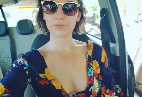 Irina Mirella hd model galleries