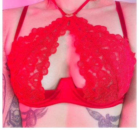 CBG19 xxx model photo