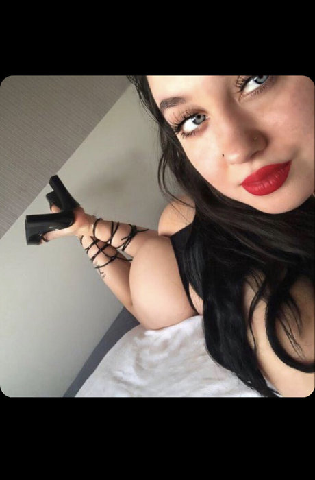 DariaXOX hot star pic