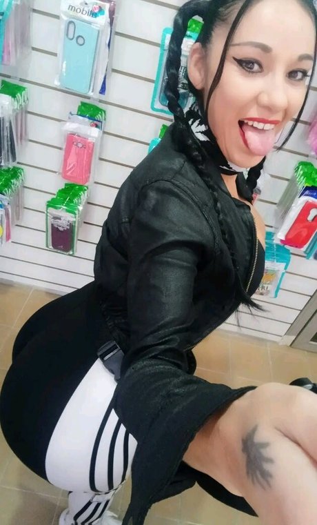 barbymaydana hot model image