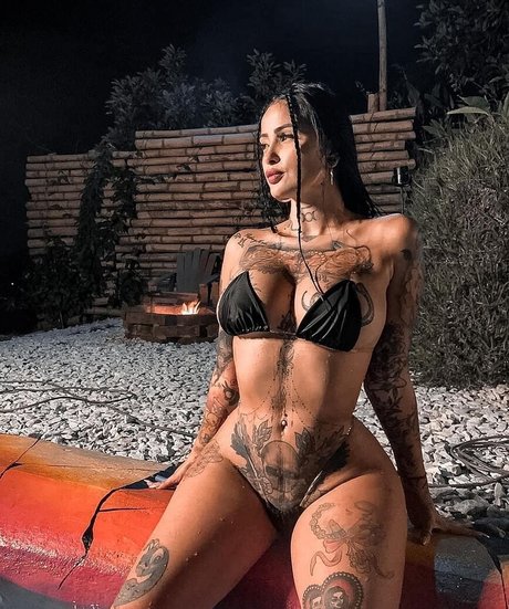 Juliette Gibson erotic star photos