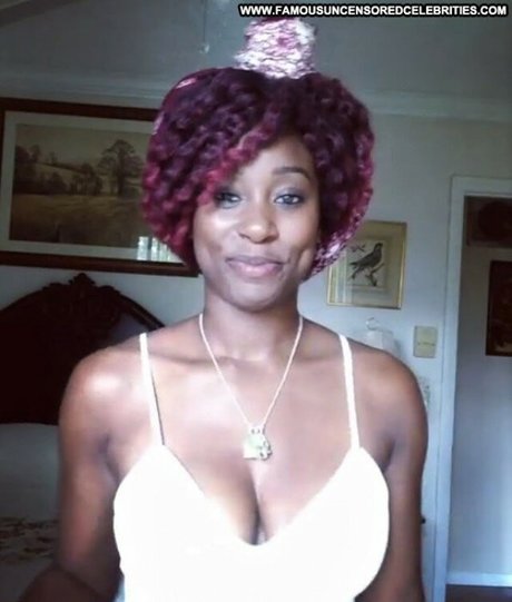 Scarlette Douglas model nude images