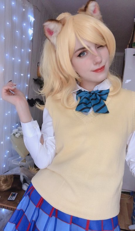 Takeomeow hot actress pics