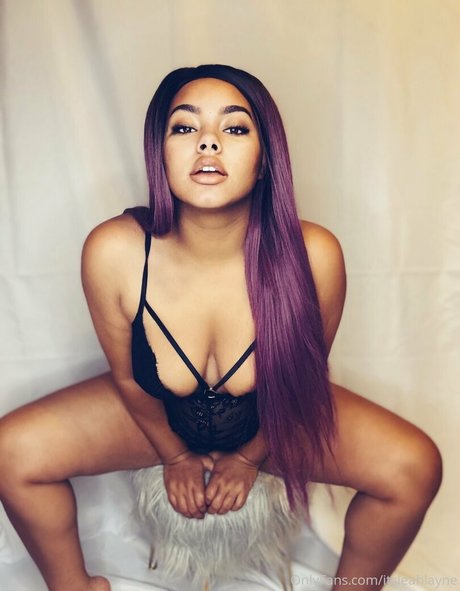 Leah Layne nice star picture