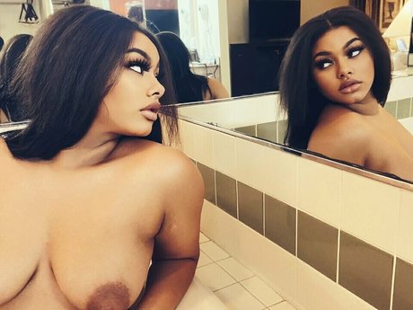 Leah Layne pornstar pretty photo