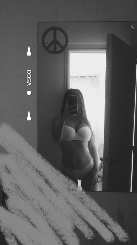 Ailin Marquez erotic star gallery