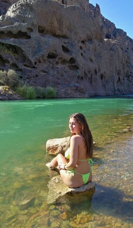 Ailin Marquez erotic actress img