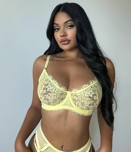 Ari Kumar hot star images