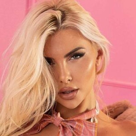 Montse Roura perfect actress picture