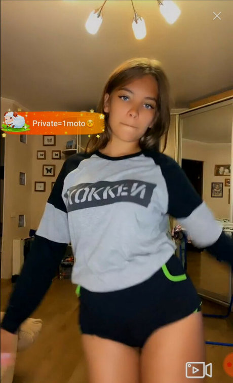 Kosmiks model art images