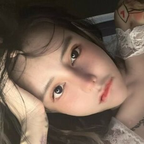 Truong Kha Tran xxx actress galleries