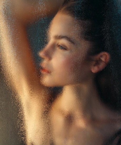 Pauline Schuller star nudes picture