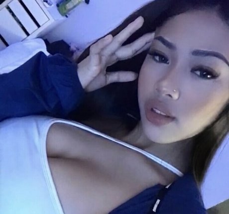 Cris Millen hot pornstar pics