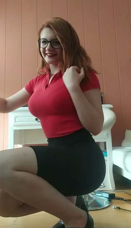 Heavenshii nudes actress pics