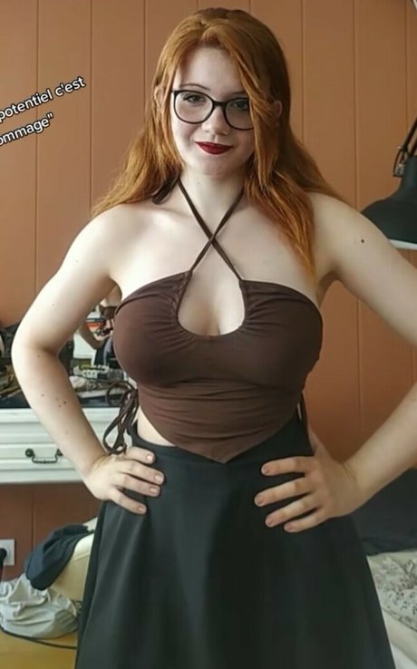 Heavenshii porn model pic