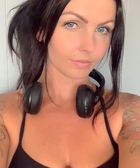 Elaina Grant pornstar erotic photos