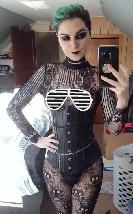 Grandaddyskulls nude actress images