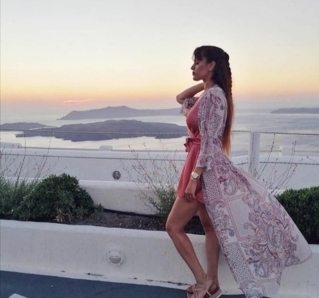 Angela Doxa star free picture