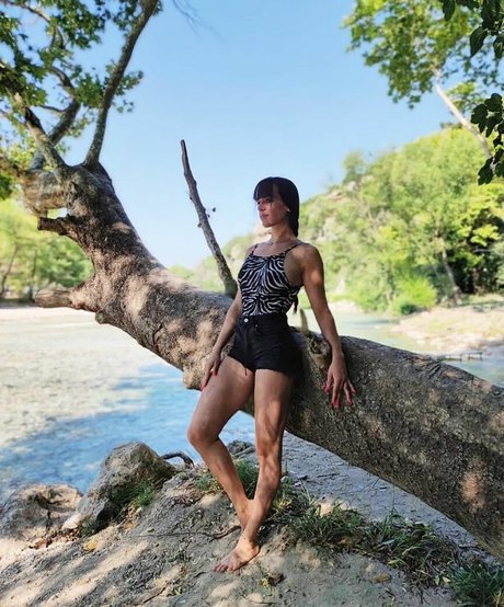 Angela Doxa model nudes pics