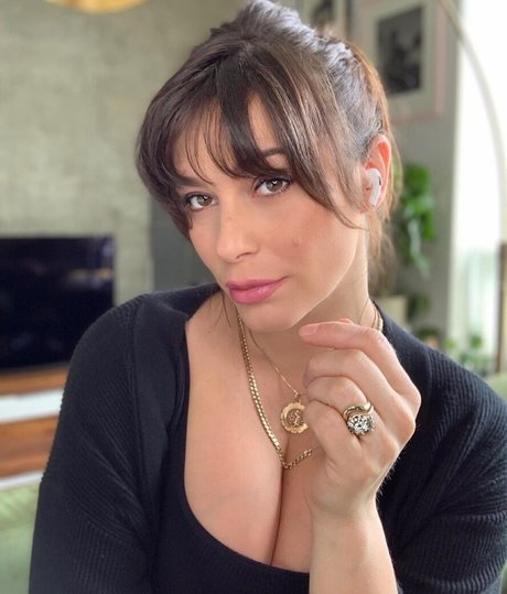 Elysia Rotaru nudes pornstar pic