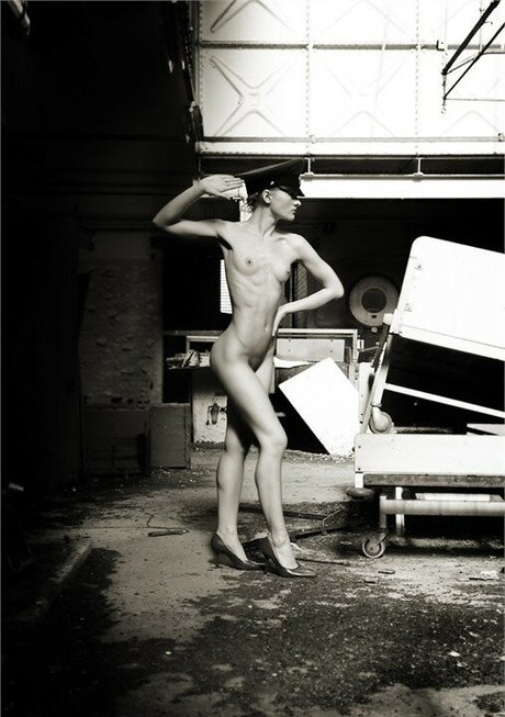 Katie Derry naked actress img