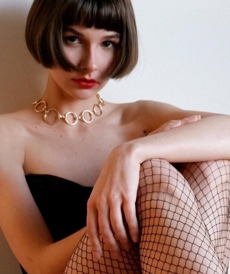 VikyVik1717 adult actress pictures