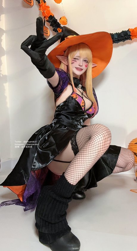 SenyaMiku erotic actress pictures