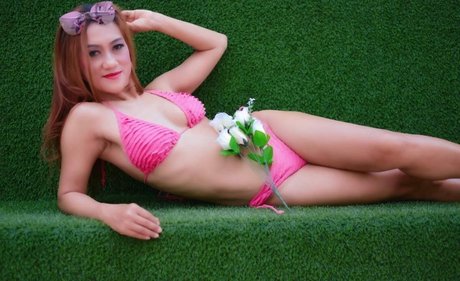 Thai Milf Rita erotic model img