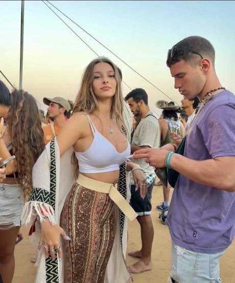 Ella Netzer hot pornstar images