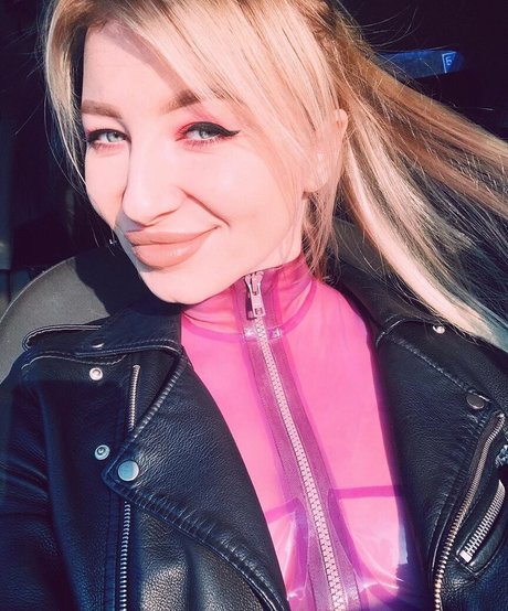 Bronnica beautiful actress picture