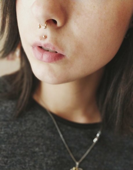 romisu art actress archive