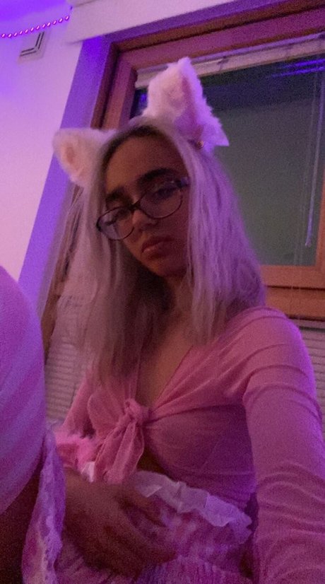 angelsmoonbeam free actress img