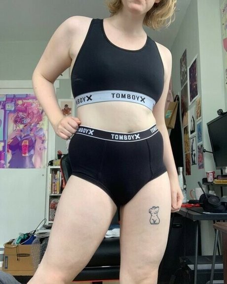 Acvalens pornstar nudes img