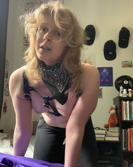 Acvalens model high quality galleries