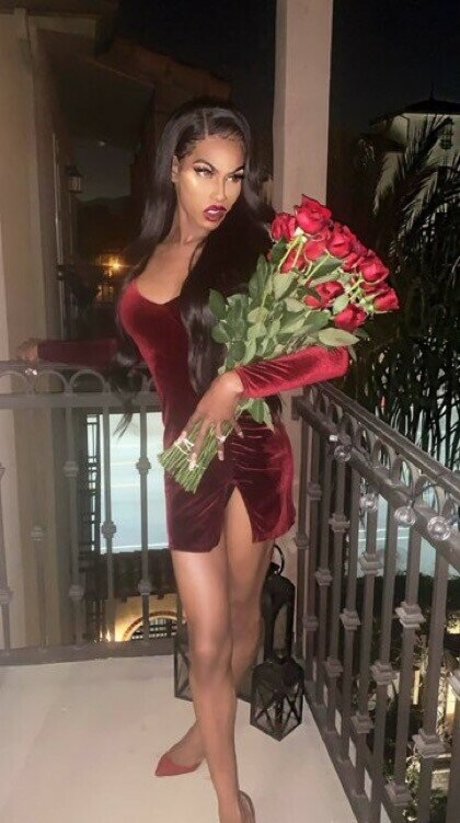 MaliyahLoren star pornographic pics