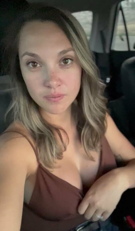 SortaSweetWin adult model picture