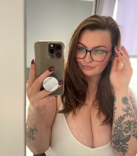 witchy vibe sex model pics