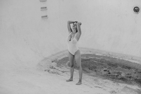 Elle Brittain pornstar nude pics