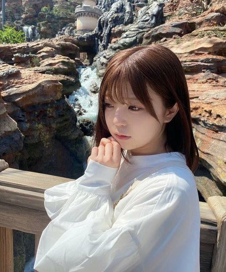 momo burlesque pornstar best picture